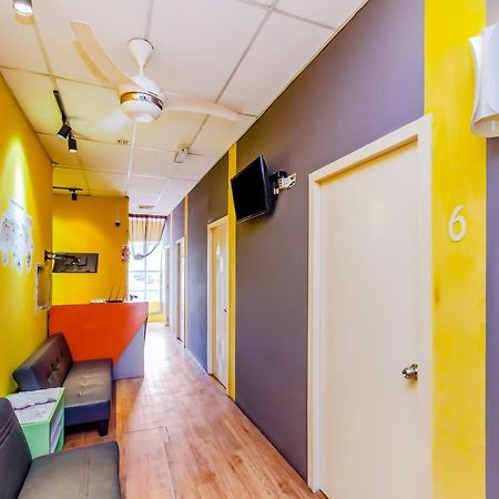 Spot On 89816 Warm Blanket Hotel Johor Bahru Exterior photo